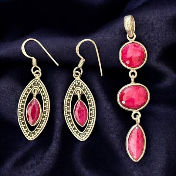 VTG Artisan Crafted Set  Sterling Silver Ruby Dangle Earrings & Pendant  925 - Picture 12 of 12